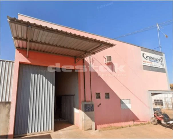 Comerciais com Salão 253m² e Casa 112m² em Aripuanã/MT em Aripuanã - Mato Grosso