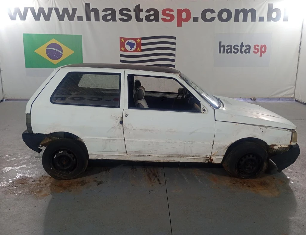 Fiat Uno S 1990 Branco em Casa Branca - São Paulo