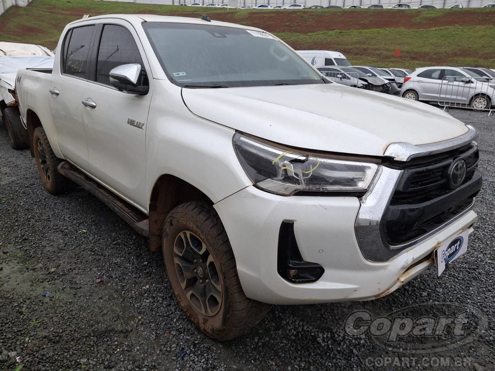 Toyota Hilux SRX 2022 2.8 D-4D Turb Automático 4x4 em Itaquaquecetuba - São Paulo