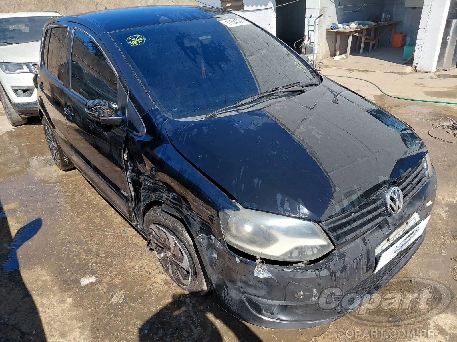 Volkswagen Fox 1.6 Total Flex 2010/2011 em Itaquaquecetuba - São Paulo