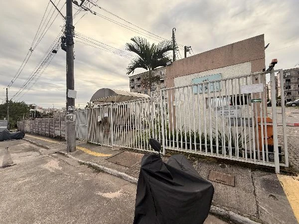 Apartamento com 2 Quartos em Camacari/BA em Camaçari - Bahia