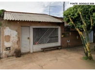 Fração 50% de Terreno com Casa e Ponto Comercial em Campo Grande/MS em Campo Grande - Mato Grosso do Sul