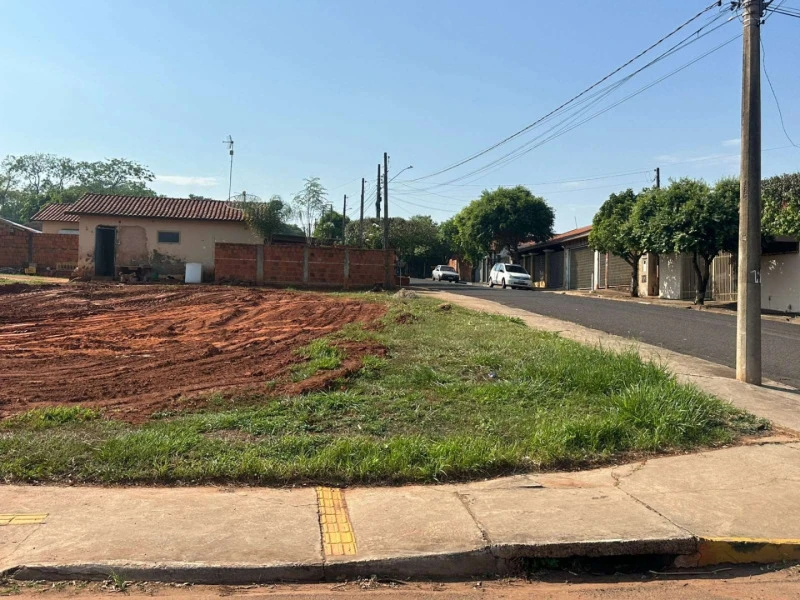 Terreno no Núcleo Dorival Docusse em Américo de Campos/SP em Américo De Campos - São Paulo