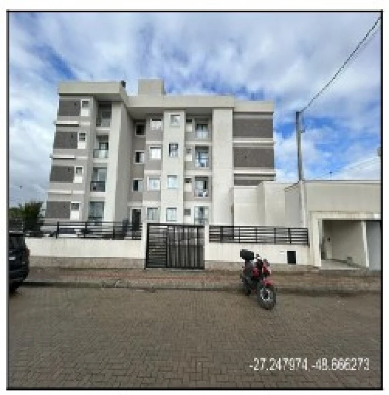 Apartamento com 2 Quartos em Tijucas/SC em Tijucas - Santa Catarina