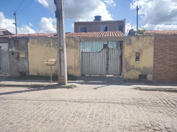 Casa com 2 Quartos em Fazenda Boa Hora, Sao Goncalo dos Campos/BA em Sao Goncalo Dos Campos - Bahia