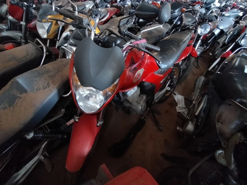 Honda Moto Moto Vermelha em Tupã - São Paulo