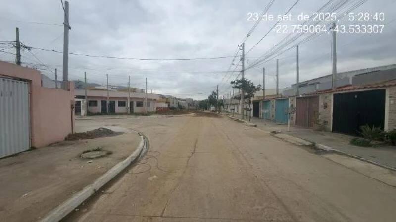 Casa com 2 Quartos em Nova Iguaçu/RJ em Nova Iguaçu - Rio de Janeiro