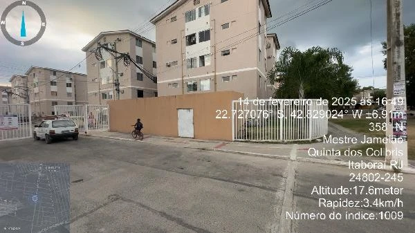 Apartamento com área privativa de 43m² em condomínio em Itaboraí RJ