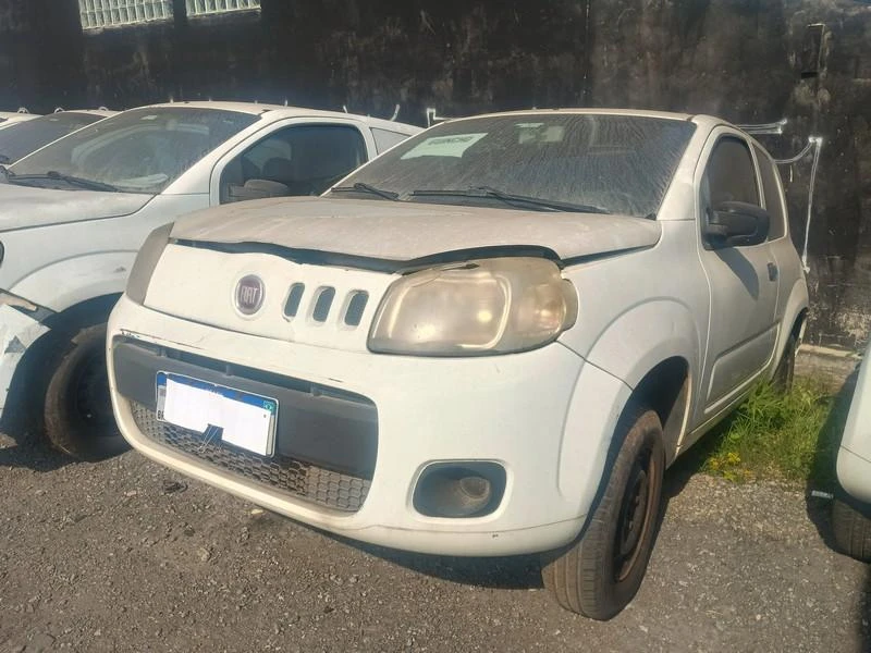 Fiat Uno Vivace Vivace 2014/2015 1.0 Manual em Osasco - São Paulo
