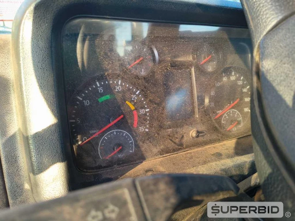 Volkswagen 8.160 DRC 4X2 2015 4X2 Manual Diesel em São Pedro - São Paulo