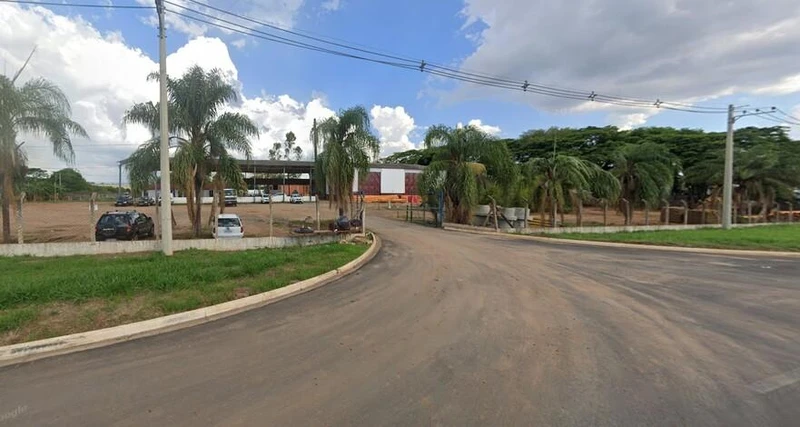 Galpão com 25% de terreno em Casa Branca/SP em Casa Branca - São Paulo
