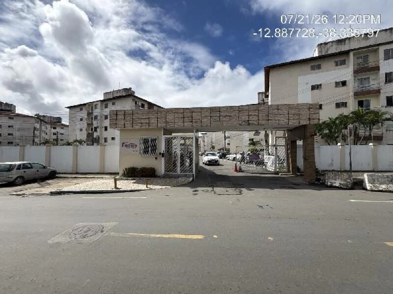 Apartamento com 2 Quartos em Lauro de Freitas/BA em Lauro De Freitas - Bahia