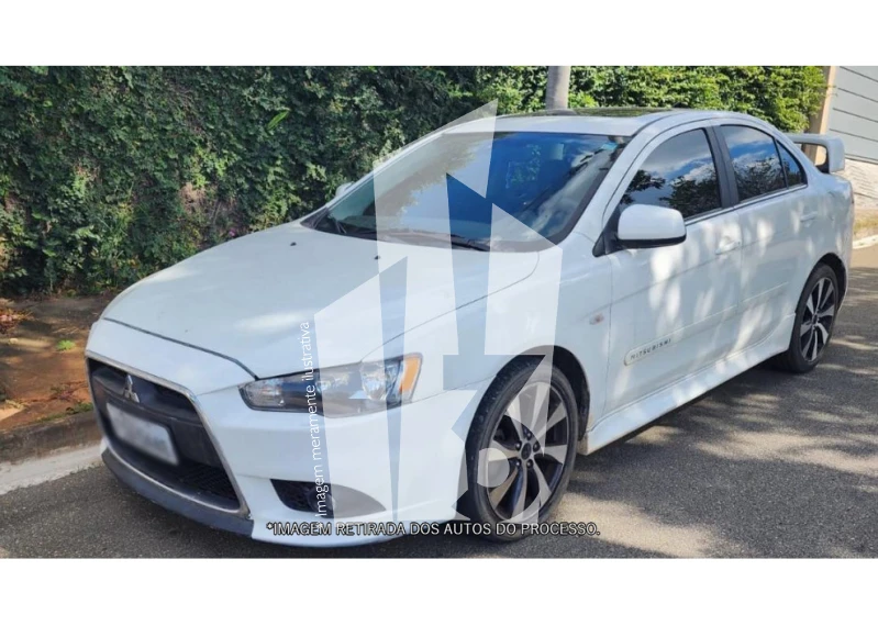 Mitsubishi Lancer 2012/2013 Branca em Atibaia - São Paulo