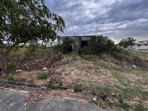Casa com 2 Quartos em Campos dos Goytacazes/RJ em Campos Dos Goytacazes - Rio de Janeiro