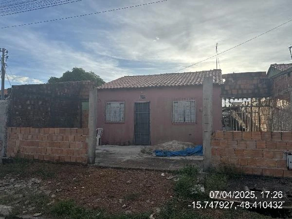 Casa de 47m² com 2 Quartos no Girassol Residencial em Cocalzinho De Goias - Goiás