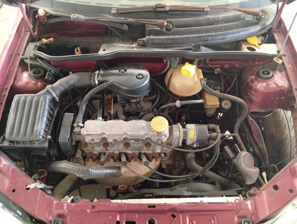 Chevrolet Corsa Wind Wind 1994 Vermelha em Porto Feliz - São Paulo