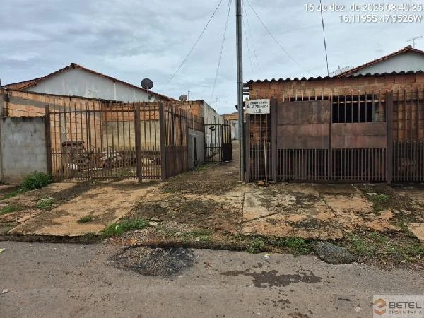 Casa com 2 Quartos e 1 Vaga em Cidade Ocidental/GO em Cidade Ocidental - Goiás