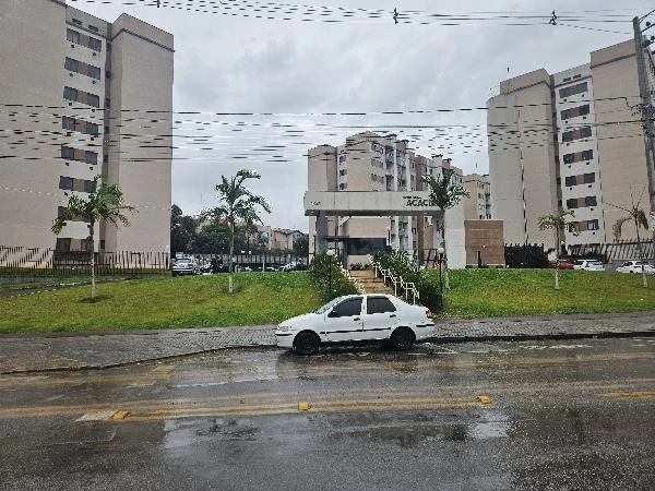 Apartamento com 2 Quartos e 1 Vaga em São Jose dos Pinhais/PR em Sao Jose Dos Pinhais - Paraná