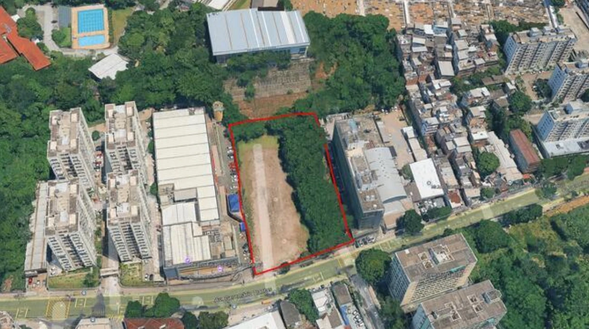 Terreno em Jacarepaguá/RJ em Rio De Janeiro - Rio de Janeiro