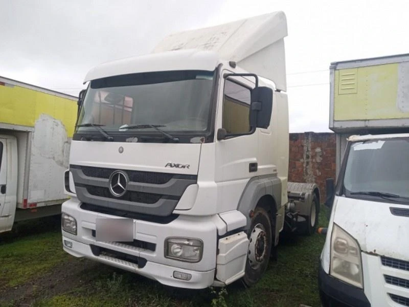 Mercedes-Benz Axor 1933 S Axor 1933 S 2013 Diesel Manual em Jaboatão Dos Guararapes - Pernambuco