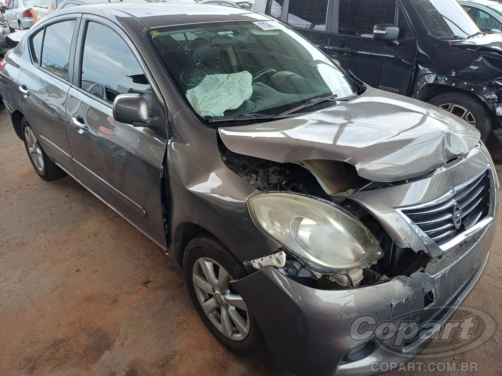 Nissan Versa Versa SL 2013 1.6 16V em Pirapora Do Bom Jesus - São Paulo
