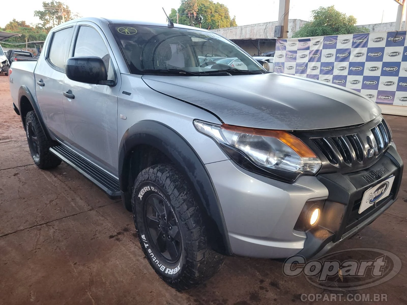 Mitsubishi L200 Triton GLS 2024 2.4 Turbo Diesel em Campo Grande - Mato Grosso do Sul