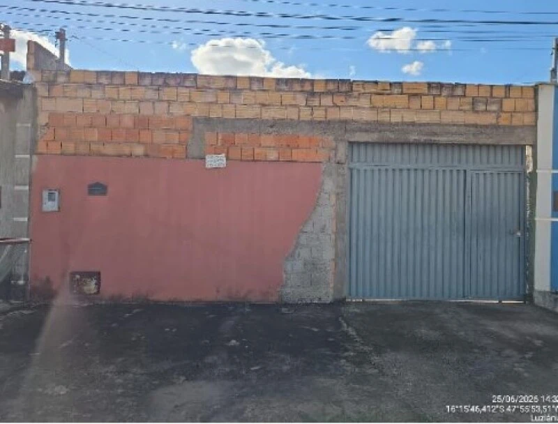 Casa com 2 Quartos em Luziânia/GO em Luziânia - Goiás