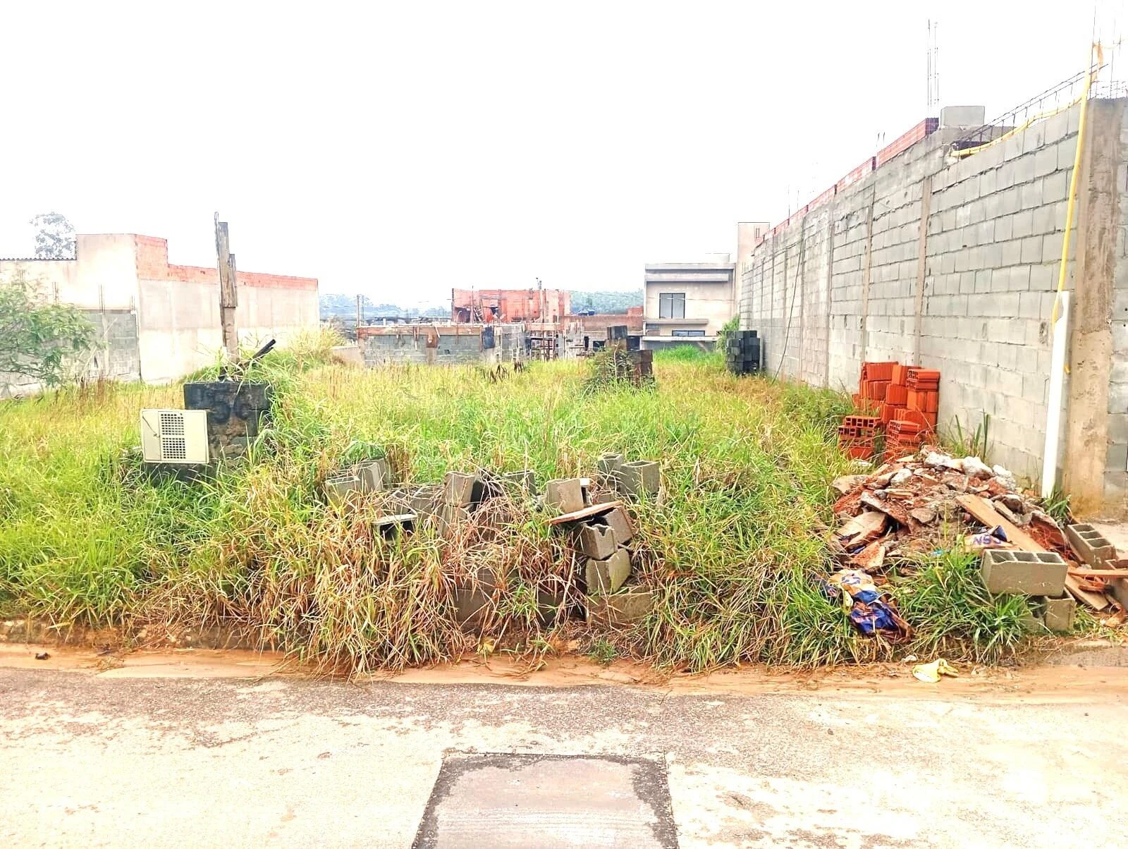 Terreno no Jardim São João em Suzano/SP em Suzano - São Paulo