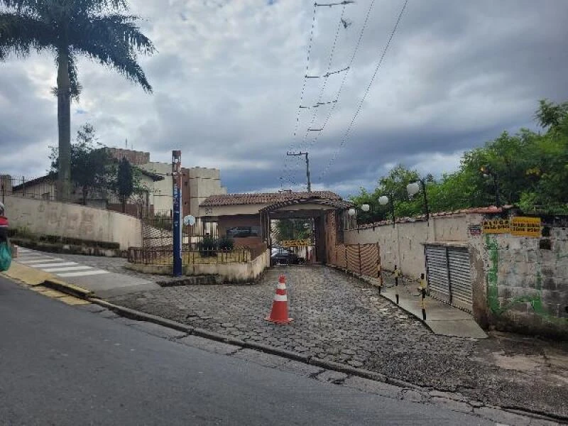 Apartamento com 2 Quartos em Ferraz de Vasconcelos/SP em Ferraz De Vasconcelos - São Paulo