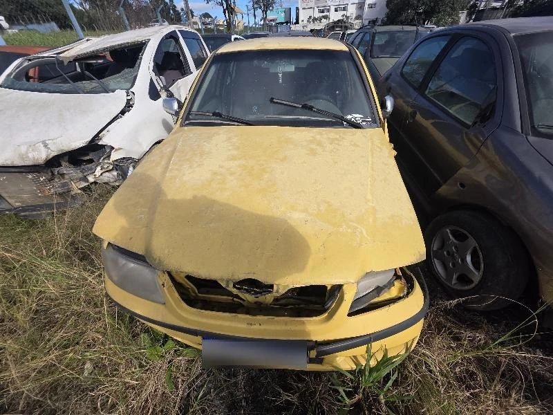 Volkswagen Gol GOL 2000 16V Plus em Rio Negrinho - Santa Catarina
