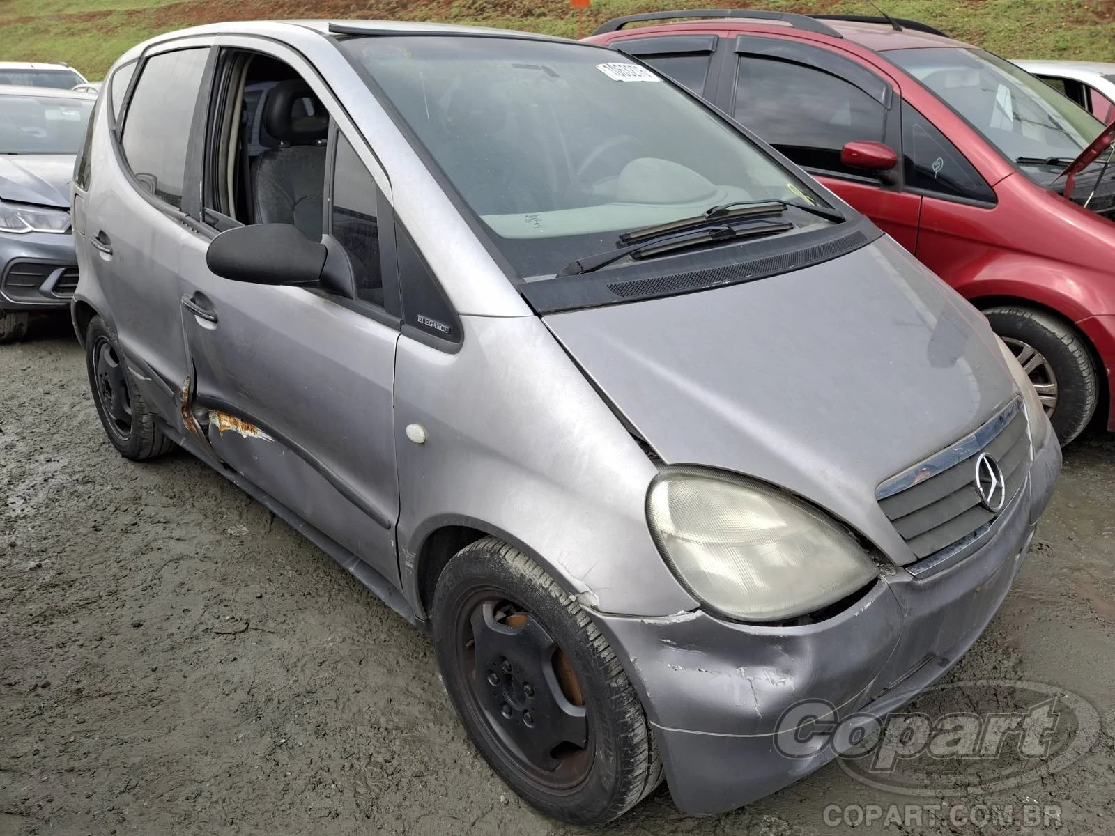 Mercedes-Benz Classe A 160 Classic/160 Elegance 2000 1.6 Automático em Itaquaquecetuba - São Paulo