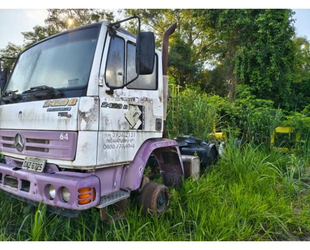 Mercedes-Benz 2423 Cavalo Mecânico 2000/2000 em Piracicaba - São Paulo