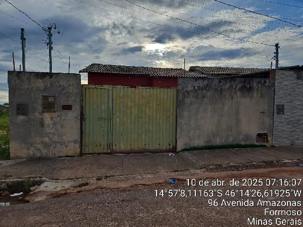 Casa de 64m² com 2 Quartos no Aerporto em Buritis - Minas Gerais