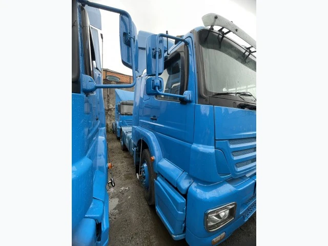 Mercedes-Benz Axor 1933 S Axor 1933 S 4x2 2012