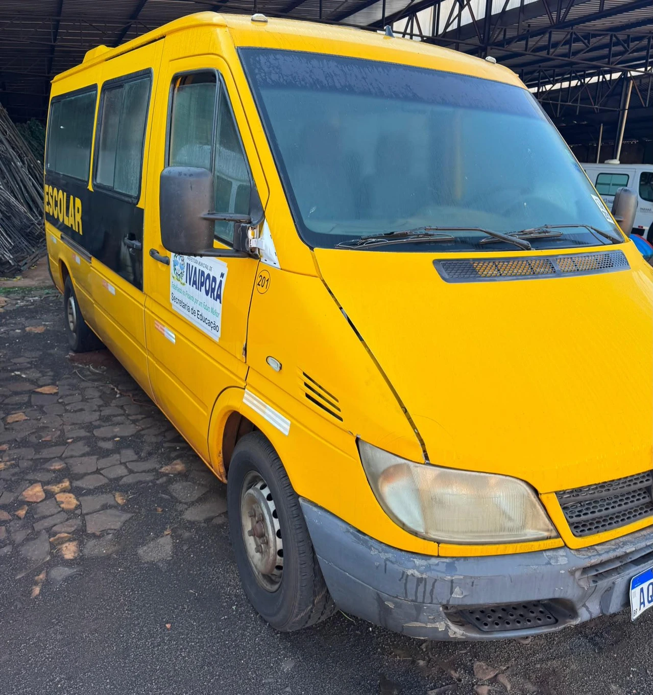 Mercedes-Benz Sprinter 313CDI Sprinter 2008 4 portas Manual em Ivaiporã - Paraná