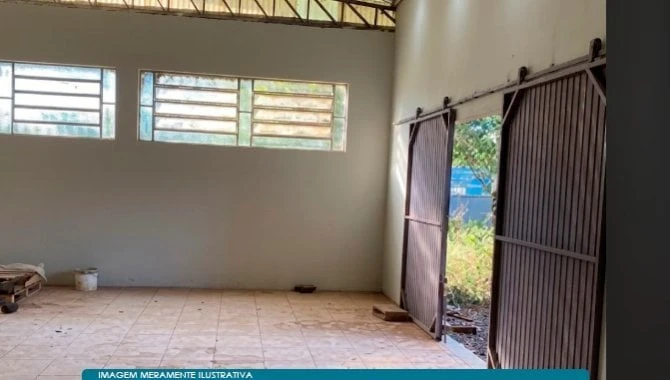 Galpão Industrial com 920m² em Toledo/PR em Toledo - Paraná