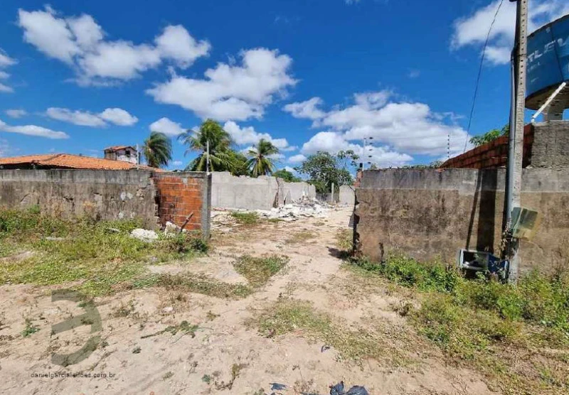 Terreno no Sítio Prainha em Aquiraz/CE em Aquiraz - Ceará