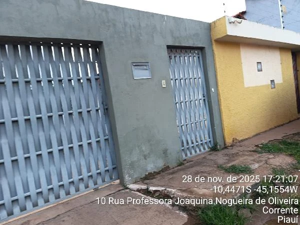 Casa com 3 Quartos em Corrente/PI em Corrente - Piauí
