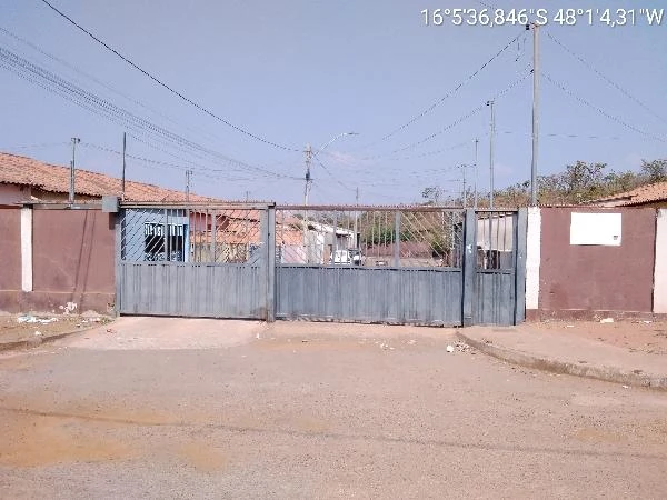 Casa de 48m² com 2 Quartos em Pacambu em Valparaíso De Goiás - Goiás