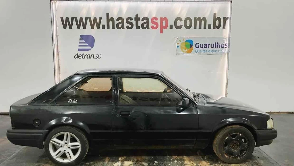 Ford Escort L 1986 1987 em Casa Branca - São Paulo