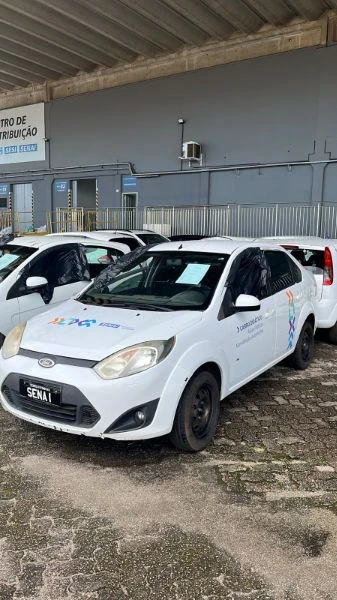 Fiat Siena EL 1.4 mpi Fire Flex 8V 2015/2016 em Florianópolis - Santa Catarina