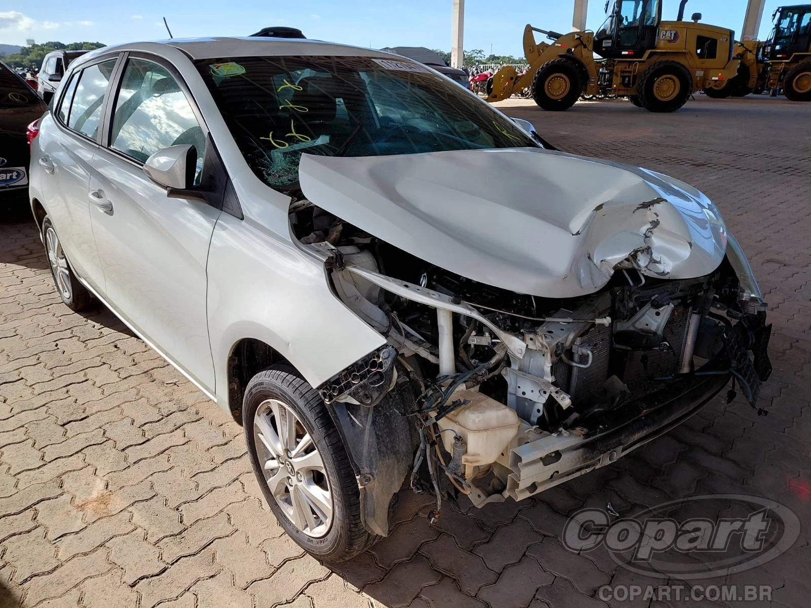 Toyota Yaris Yaris 2019 1.3 16V Dual VVT-i CVT em Eusébio - Ceará