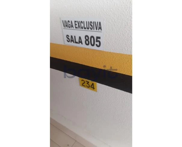 Sala Comercial Sala 805 com Vaga 246 em São José/SC em São José - Santa Catarina