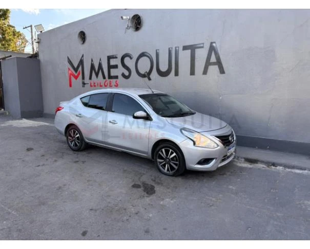 Nissan Versa SL 2019 1.6 Automático Prata em São Paulo