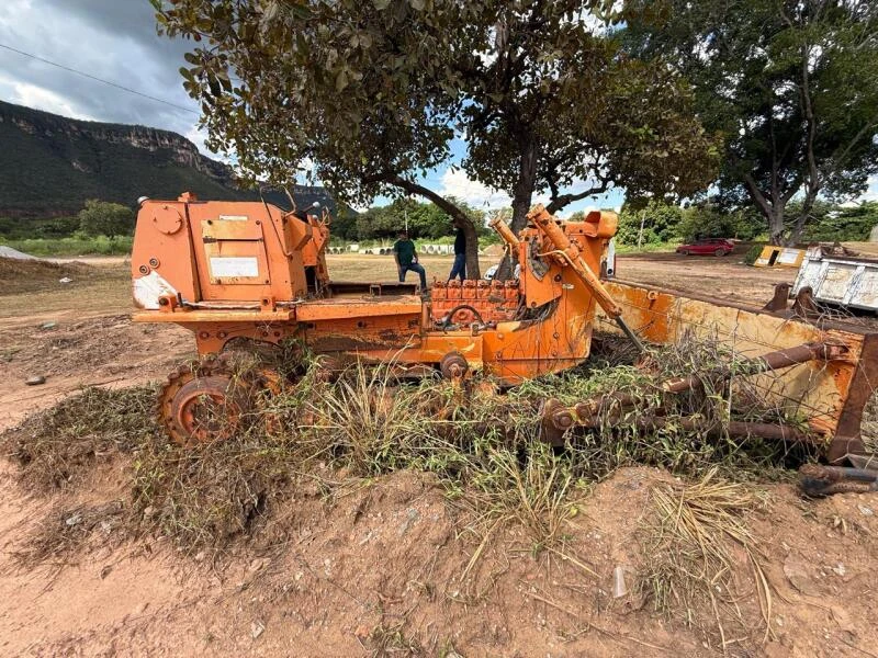 Trator Esteira Desmontado em Taguatinga - Tocantins