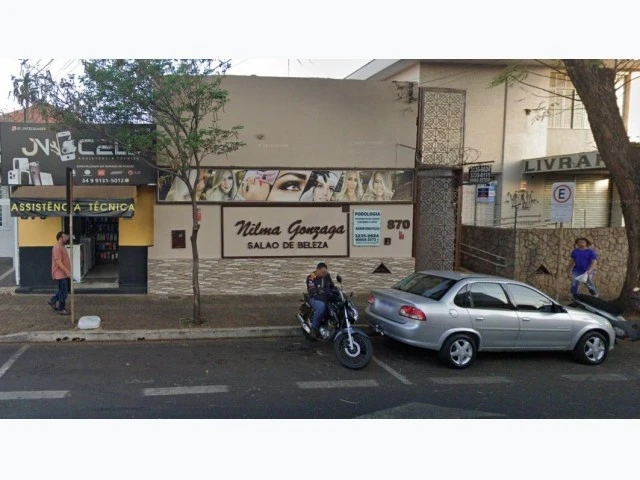 Sala Comercial Quota parte de Imóvel Comercial em Uberlândia/MG em Uberlândia - Minas Gerais