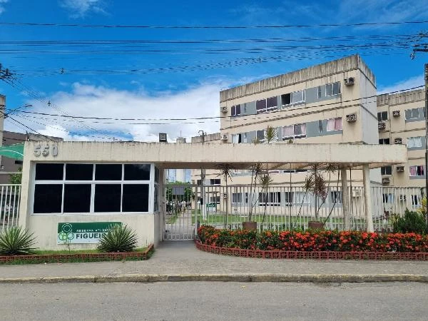 Apartamento com 2 Quartos em São Lourenço da Mata/PE em Sao Lourenco Da Mata - Pernambuco