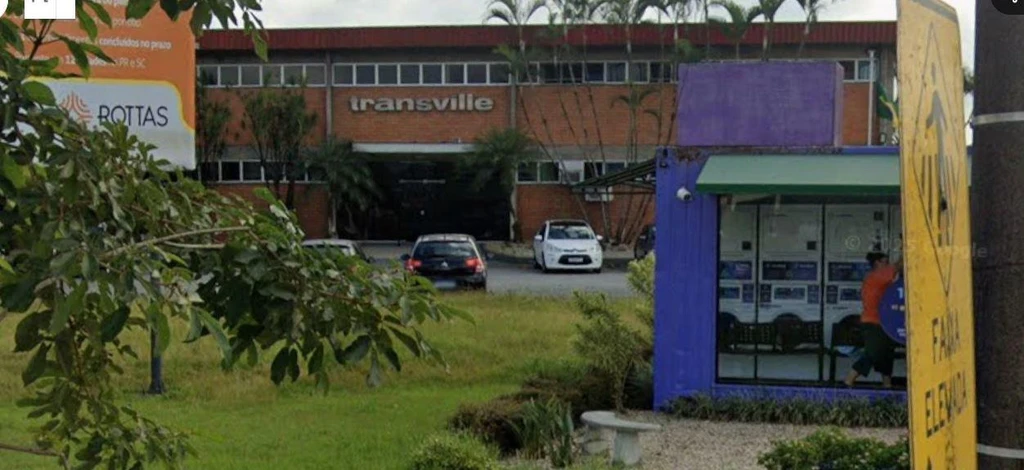 Prédio Comercial em Joinville/SC em Joinville - Santa Catarina