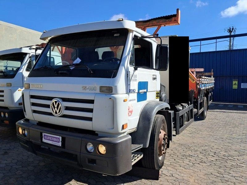 Volkswagen 15.180 Worker 2010 4x2 Manual com guindauto em Contagem - Minas Gerais