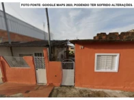 Casa com 2 Casas e Terreno em Pouso Alegre/MG em Pouso Alegre - Minas Gerais